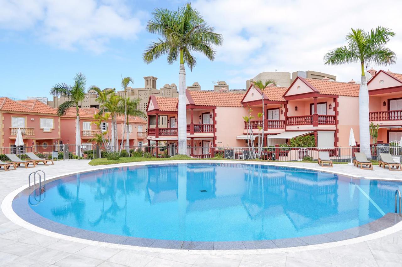 Kate Duque Fantastic Apartment With Lovely Pool Адехе Екстериор снимка