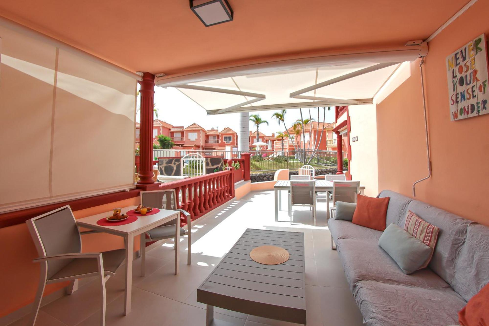 Kate Duque Fantastic Apartment With Lovely Pool Адехе Екстериор снимка